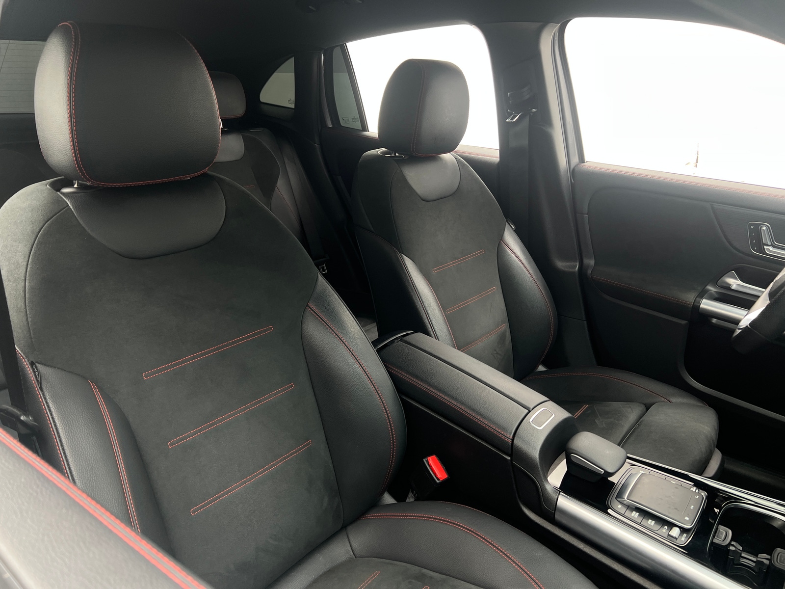 Thumbnail: 2023 Mercedes-Benz GLA - 2