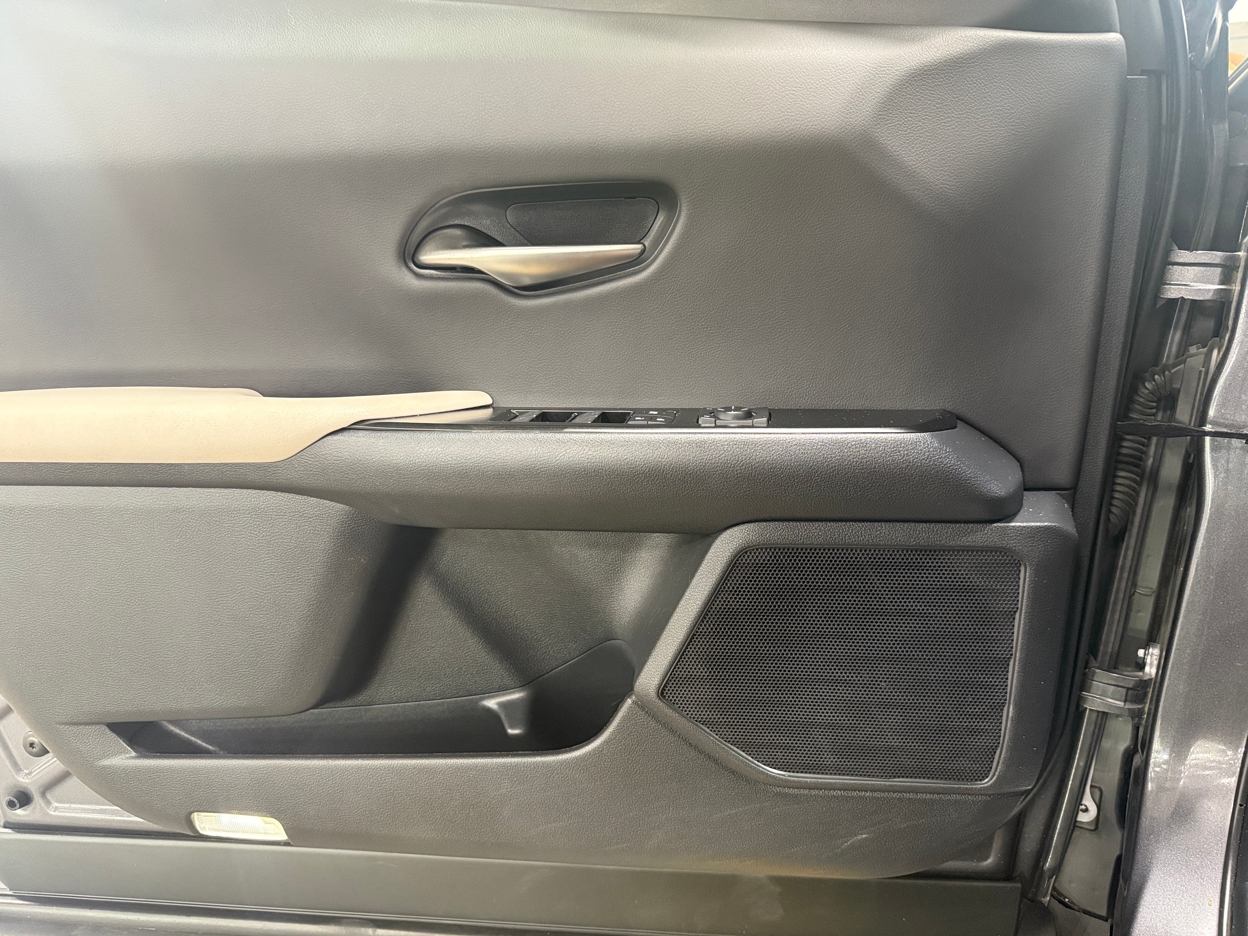 2022 Lexus UX