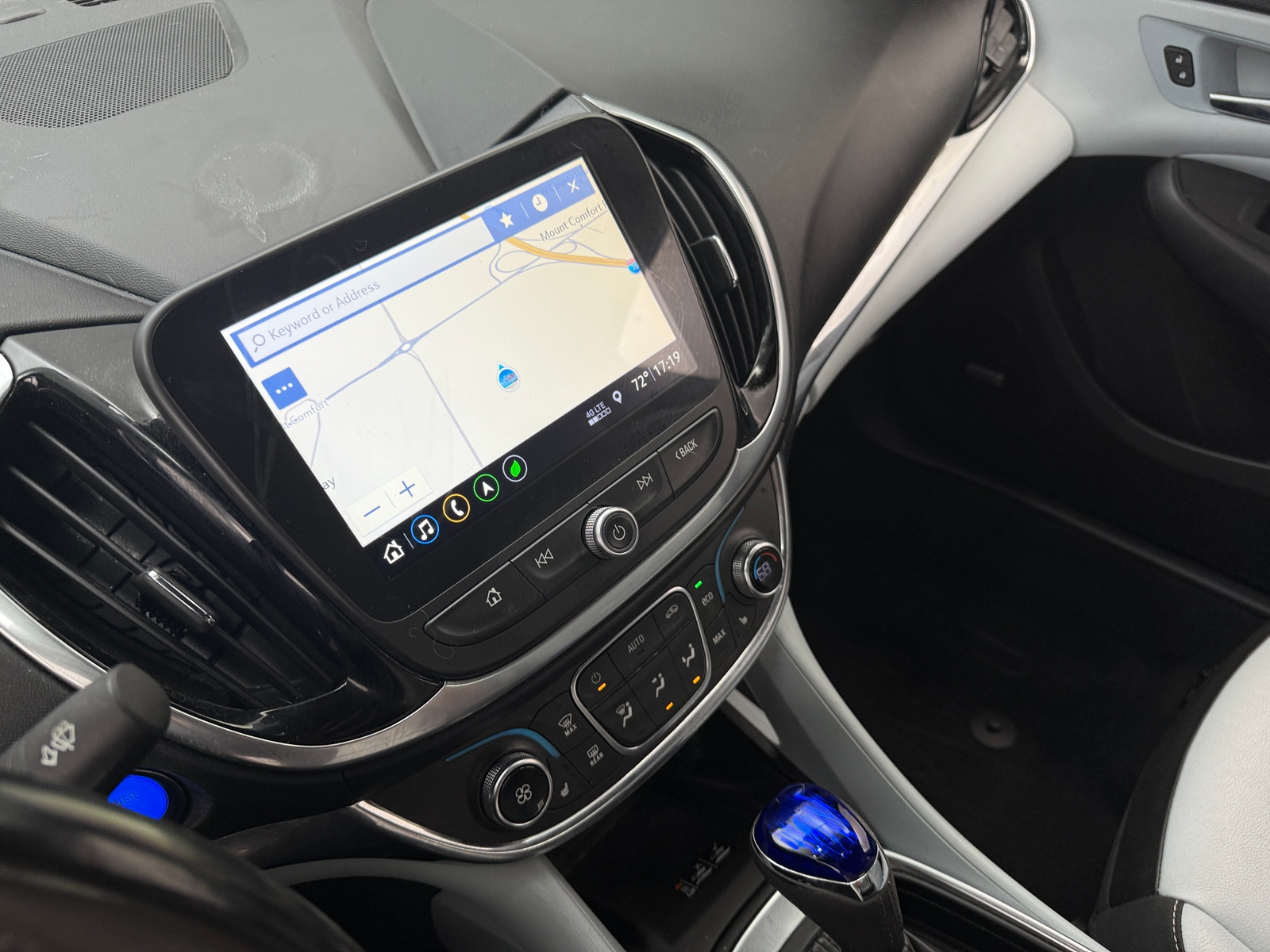 Thumbnail: 2019 Chevrolet Volt - 3