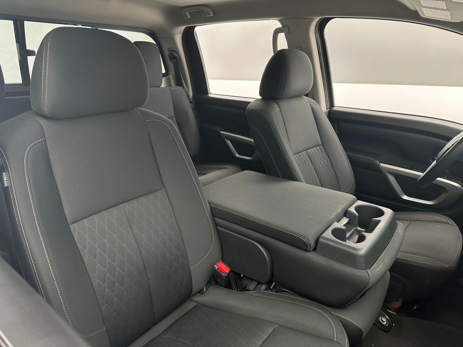 Thumbnail: 2019 Nissan Titan - 2