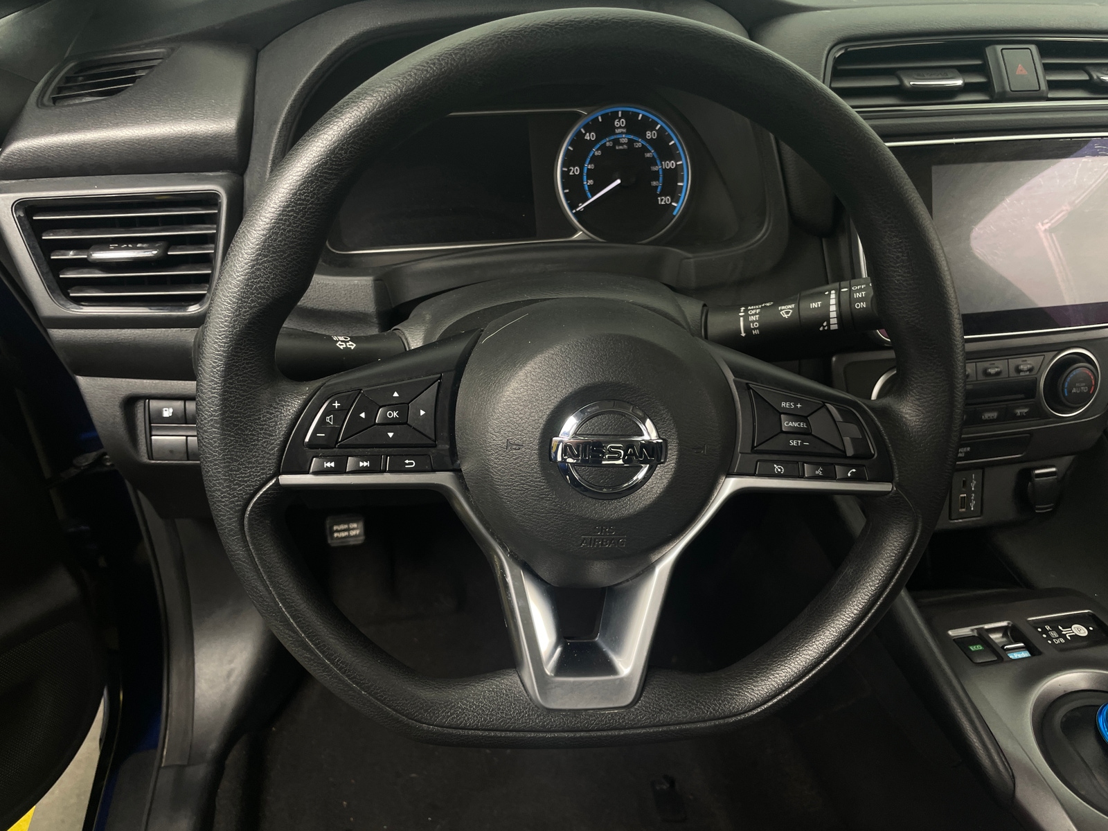 Thumbnail: 2021 Nissan Leaf - 5