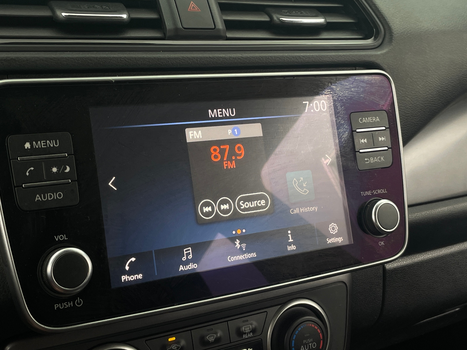Thumbnail: 2021 Nissan Leaf - 4