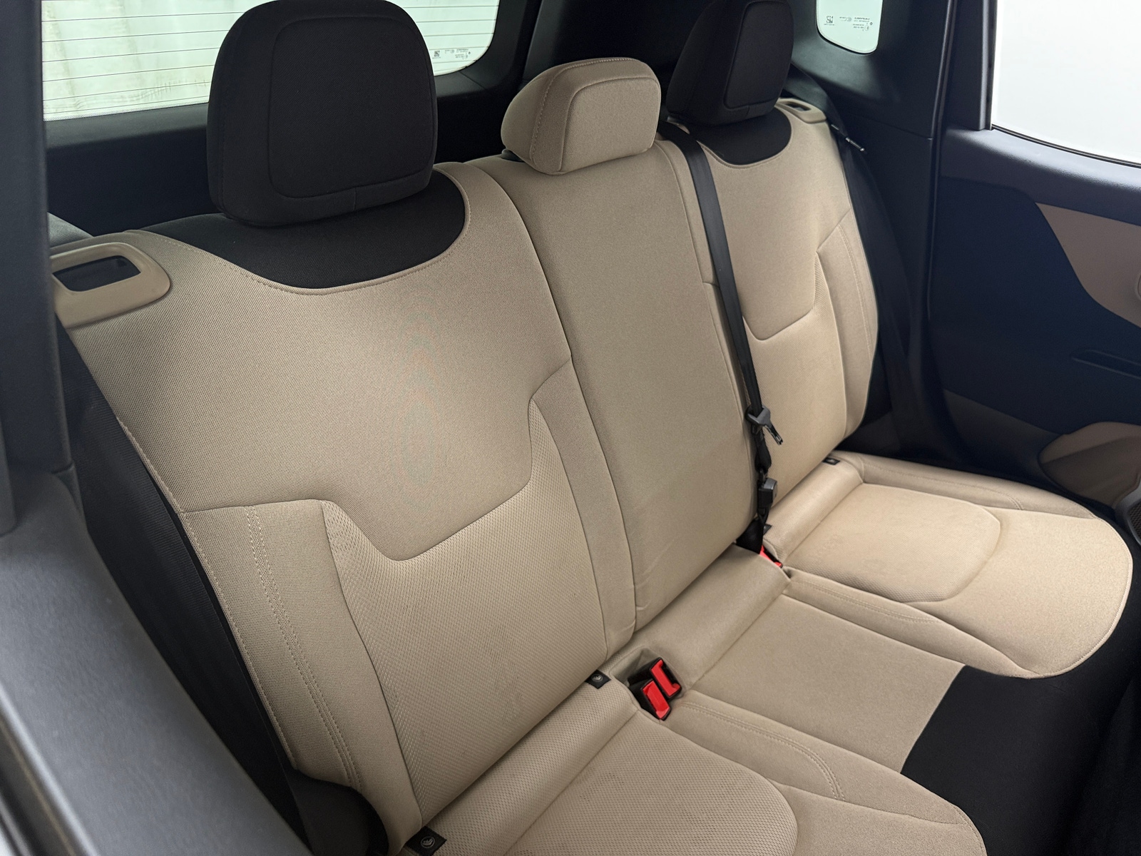 Thumbnail: 2015 Jeep Renegade - 6