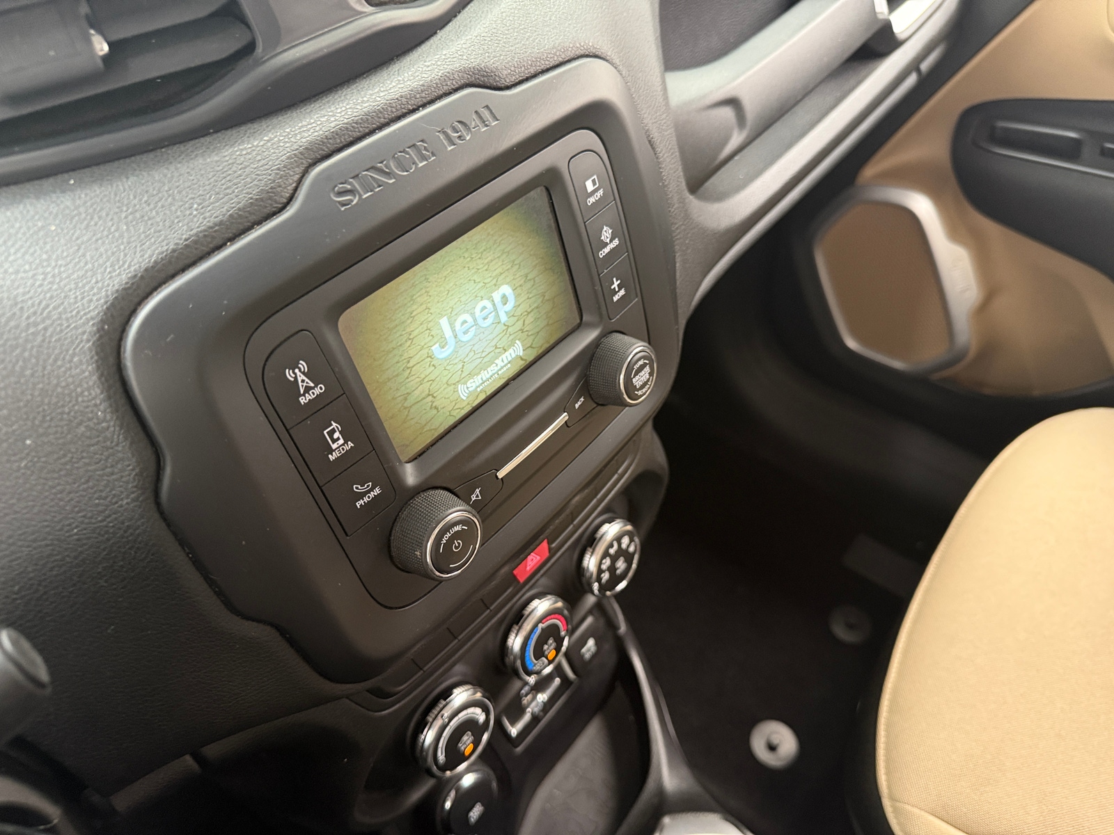 Thumbnail: 2015 Jeep Renegade - 4