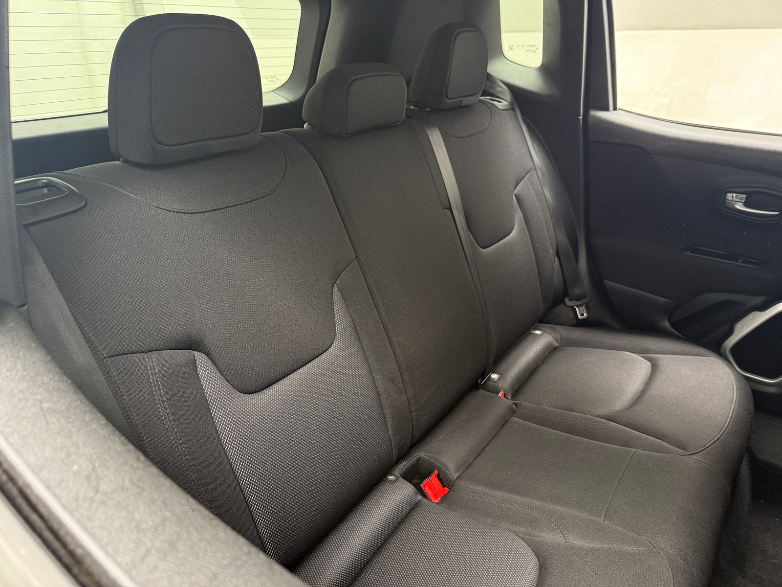Thumbnail: 2018 Jeep Renegade - 6