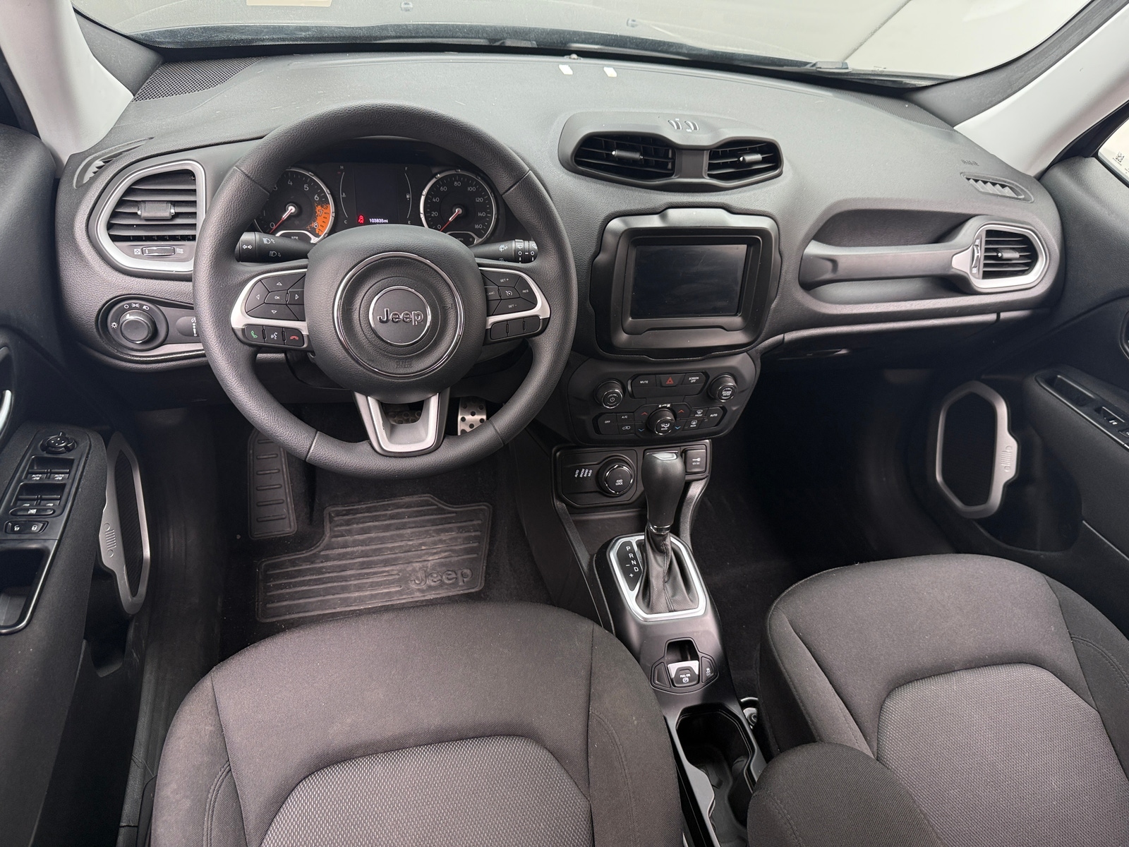 Thumbnail: 2018 Jeep Renegade - 3