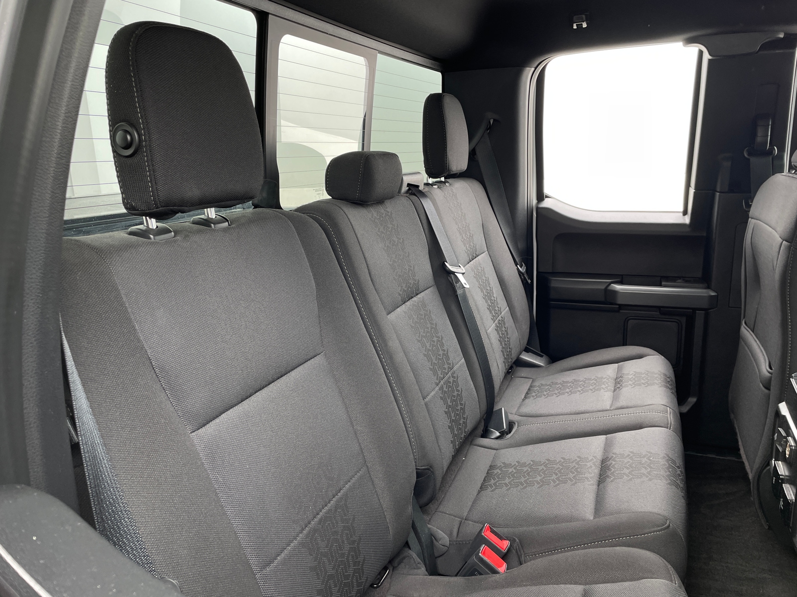 Thumbnail: 2018 Ford Econoline - 6