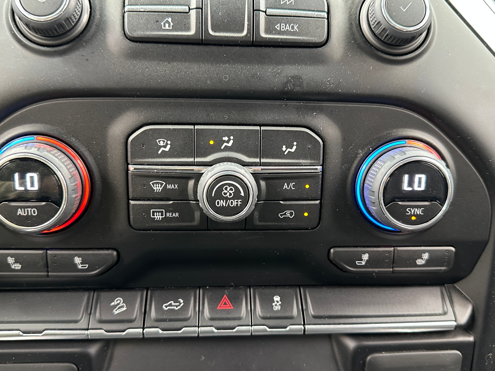Thumbnail: 2022 Chevrolet Silverado 1500 - 4