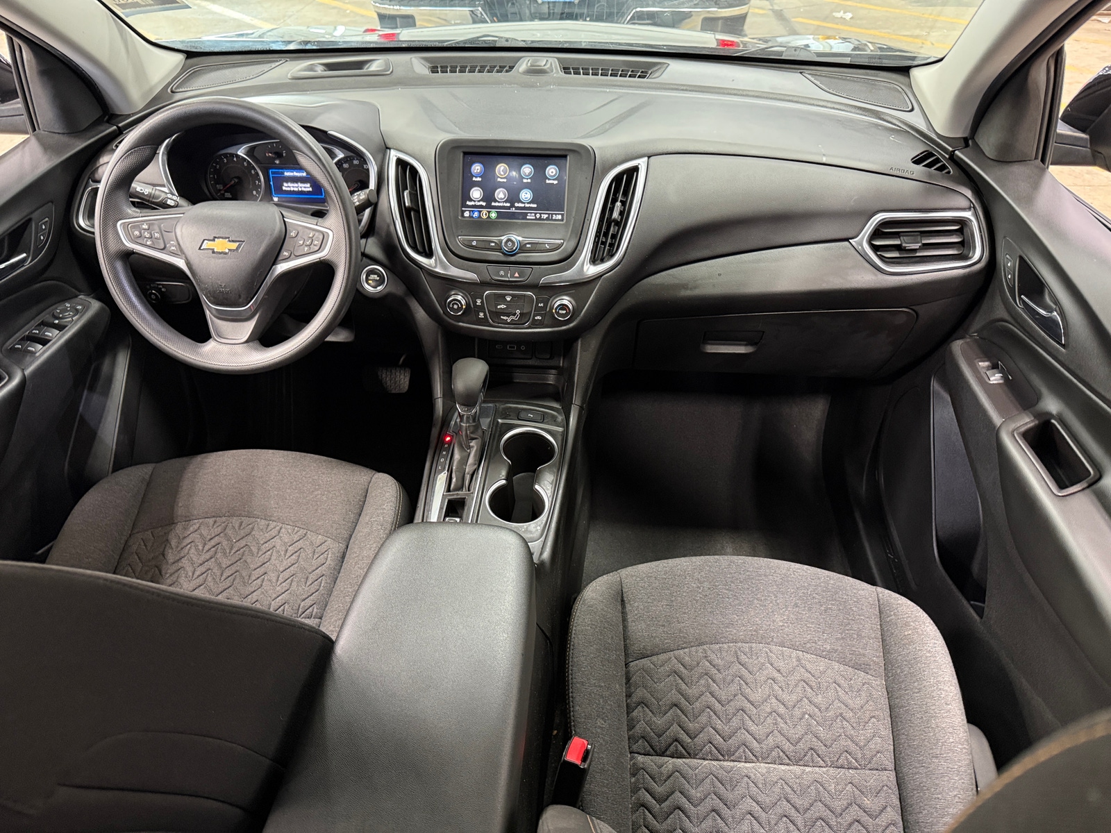 Thumbnail: 2022 Chevrolet Equinox - 3