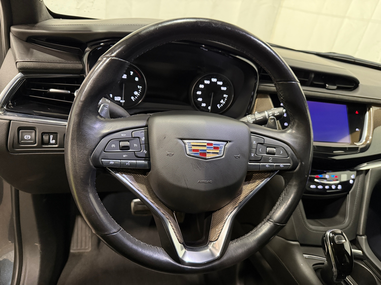Thumbnail: 2020 Cadillac XT6 - 4