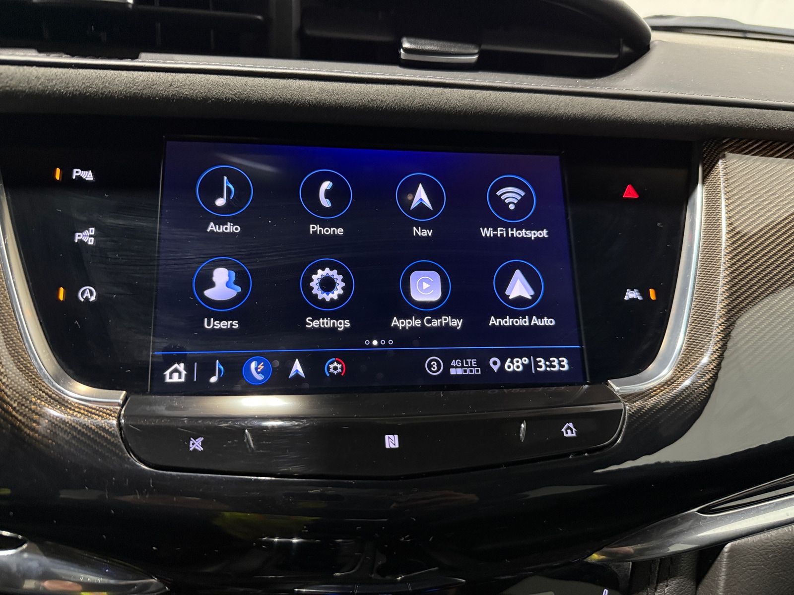 Thumbnail: 2020 Cadillac XT6 - 3