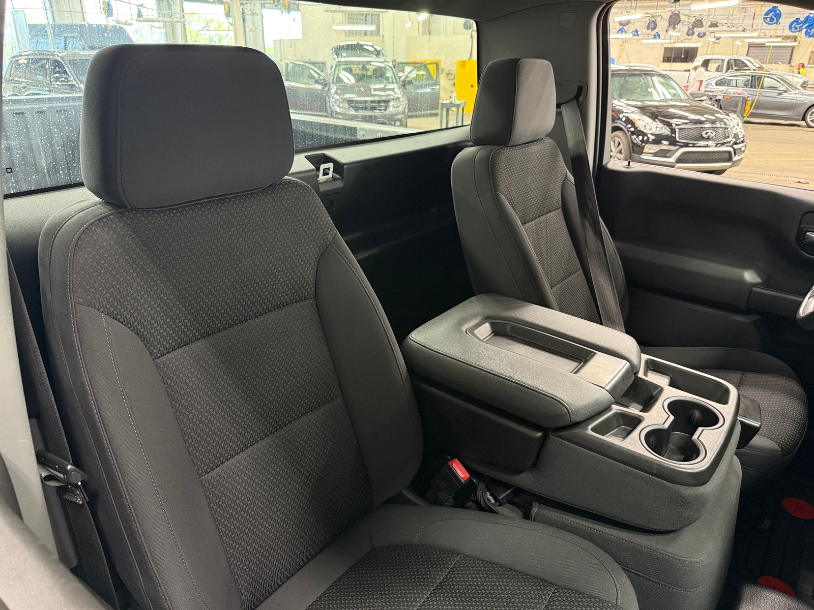 Thumbnail: 2022 Chevrolet Silverado 1500 - 2