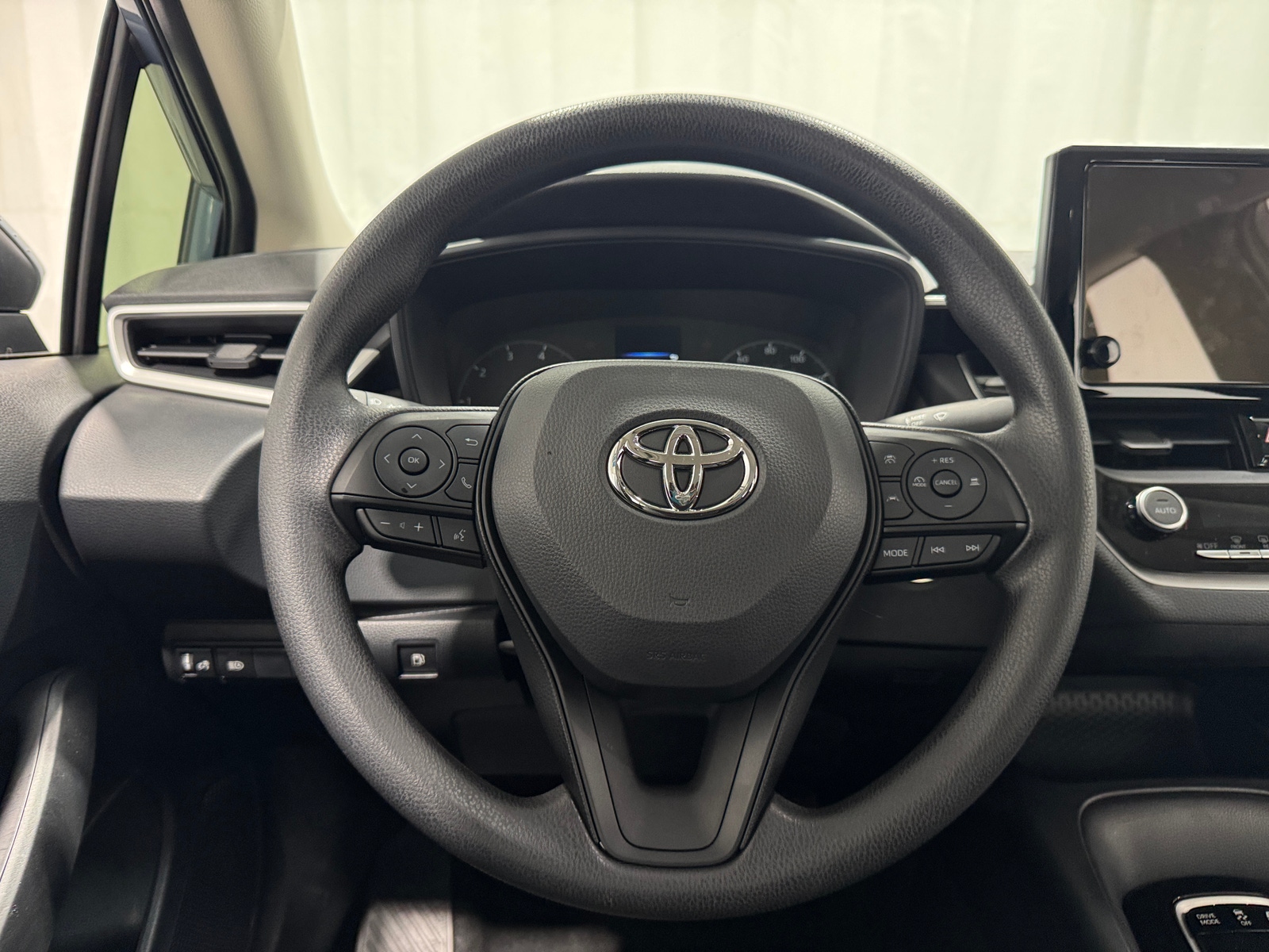 Thumbnail: 2025 Toyota Corolla - 5