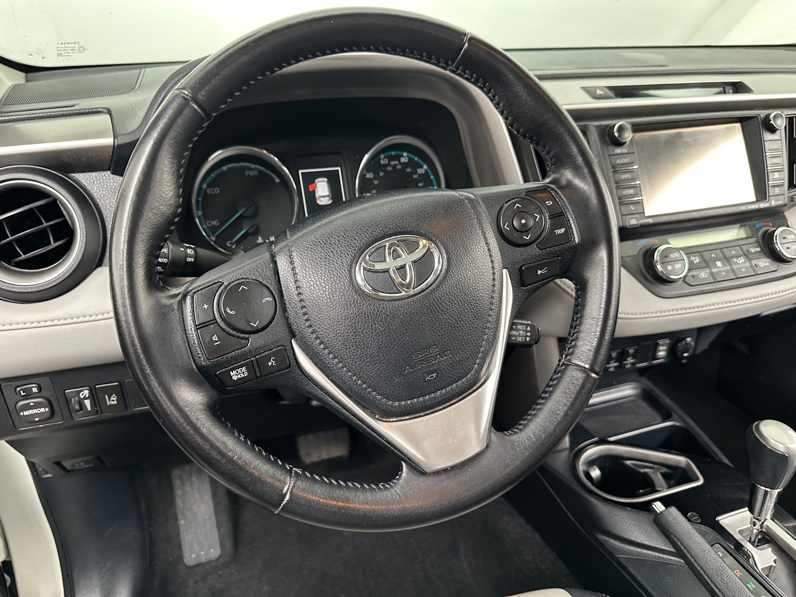 Thumbnail: 2016 Toyota RAV4 - 4