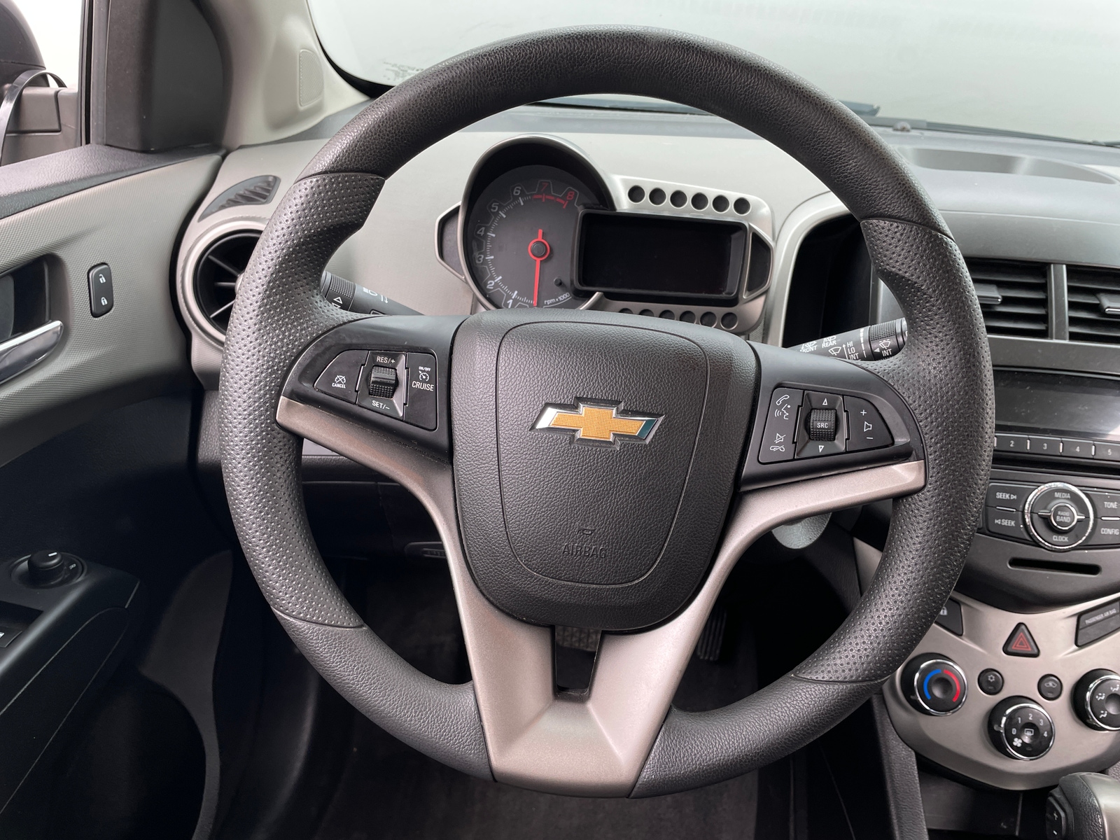 Thumbnail: 2015 Chevrolet Sonic - 5