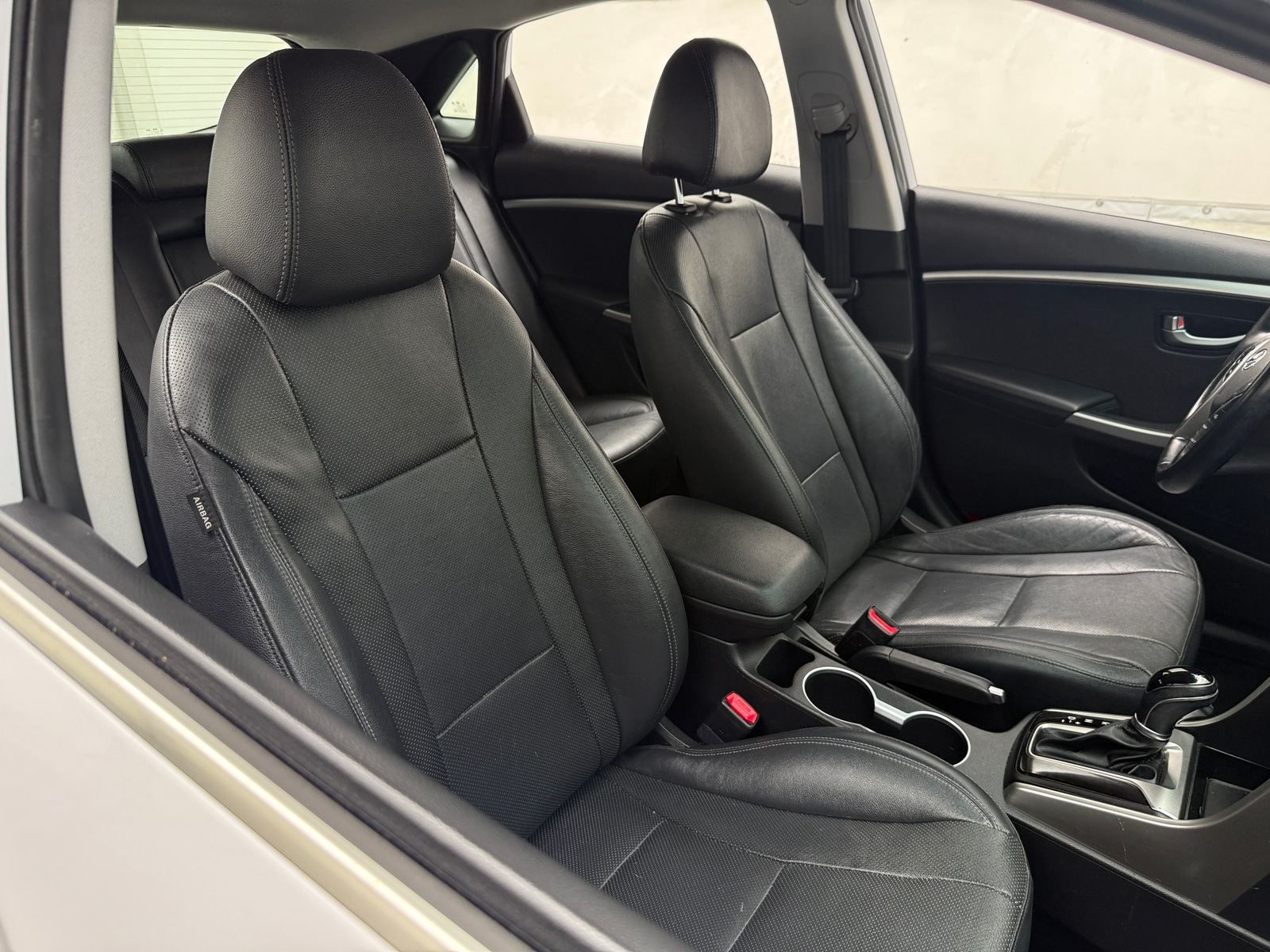 Thumbnail: 2016 Hyundai Elantra - 2