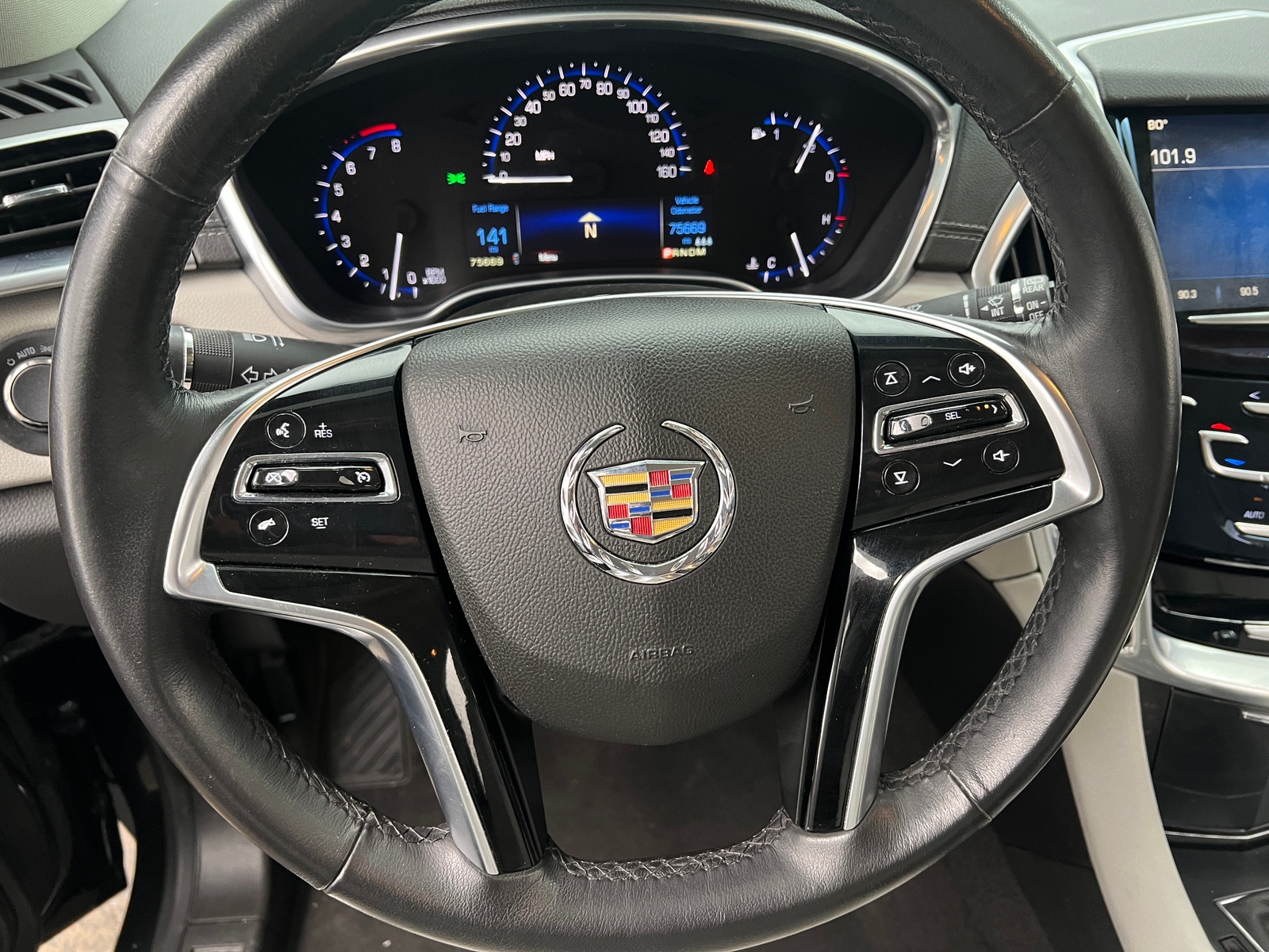 Thumbnail: 2014 Cadillac SRX - 4