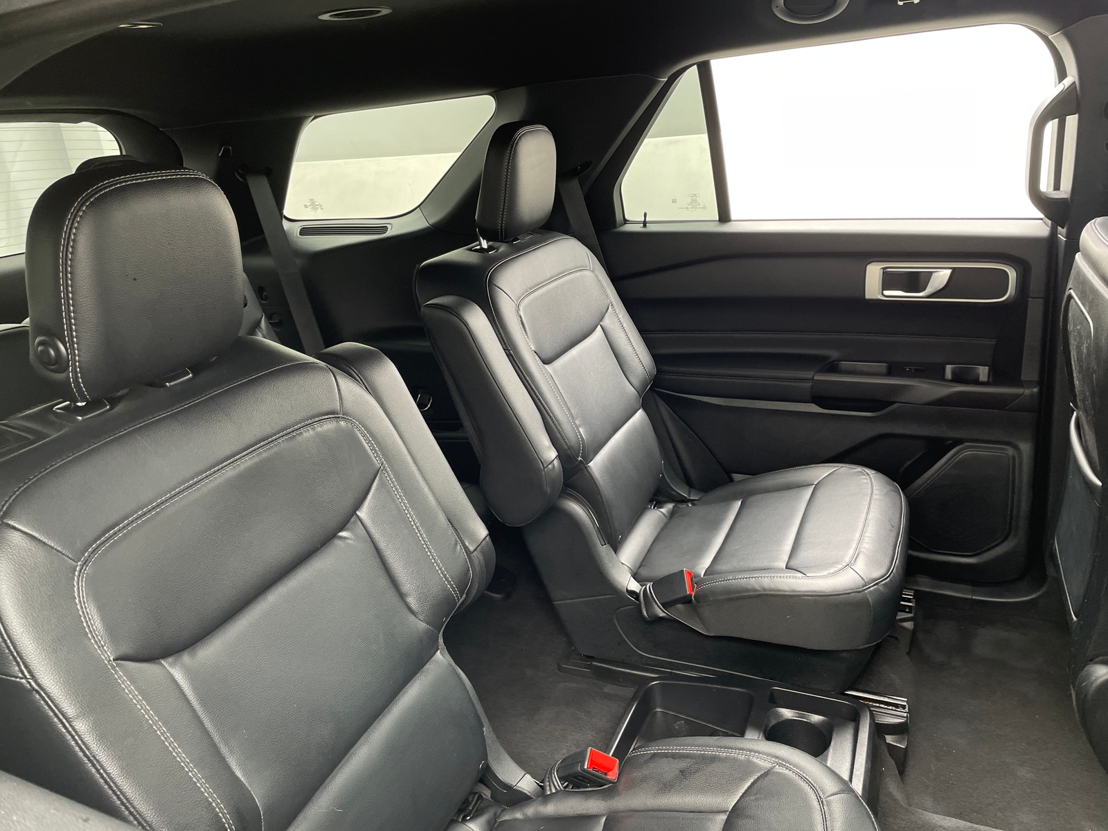 Thumbnail: 2020 Ford Explorer - 5