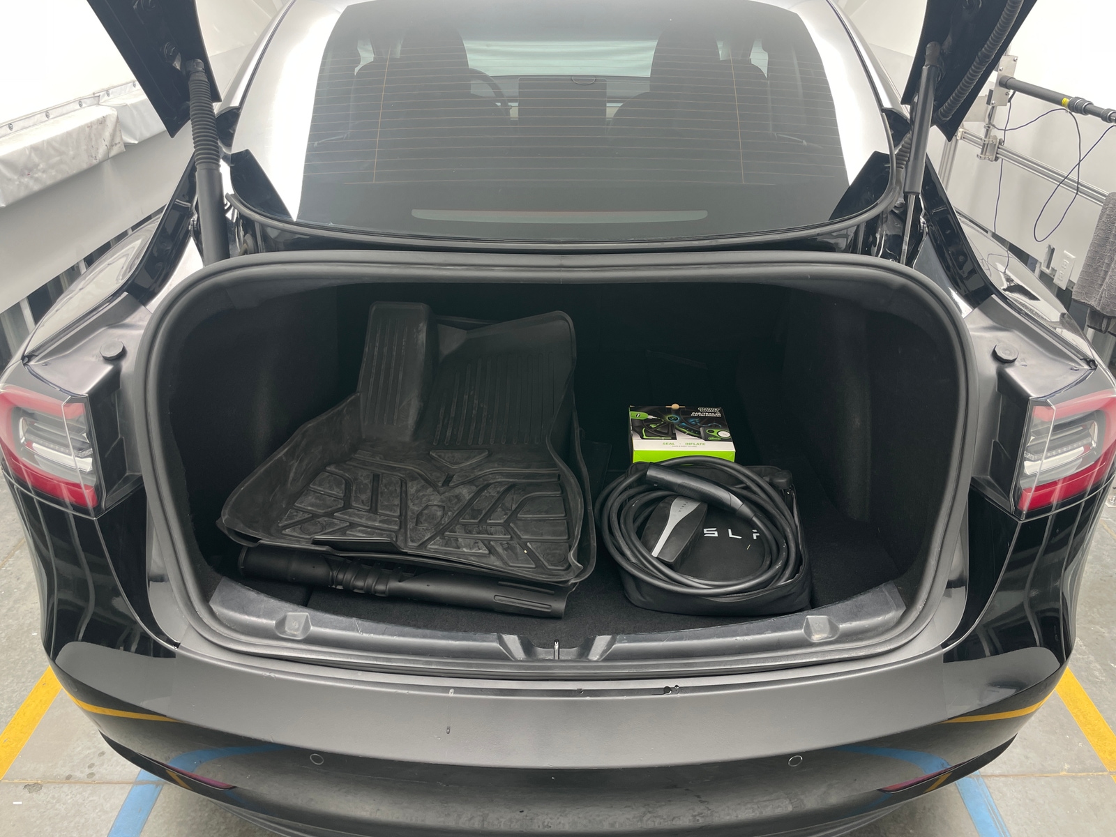 Thumbnail: 2021 Tesla Model 3 - 6