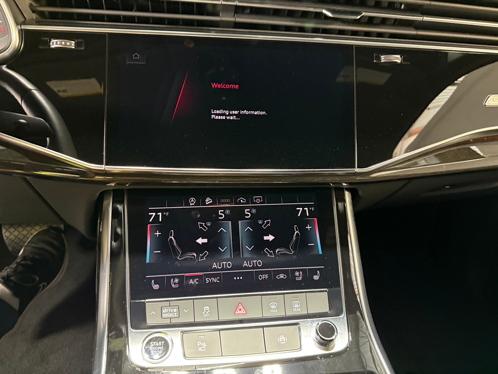 Thumbnail: 2025 Audi Q7 - 3