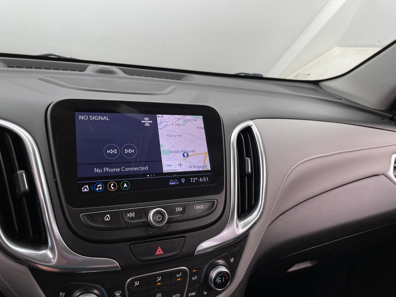 Thumbnail: 2020 Chevrolet Equinox - 3