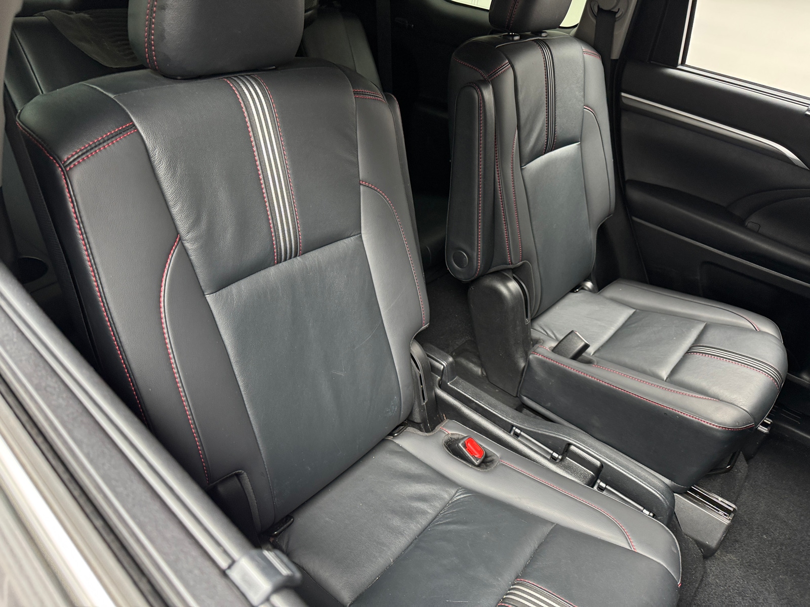 Thumbnail: 2019 Toyota Highlander - 5