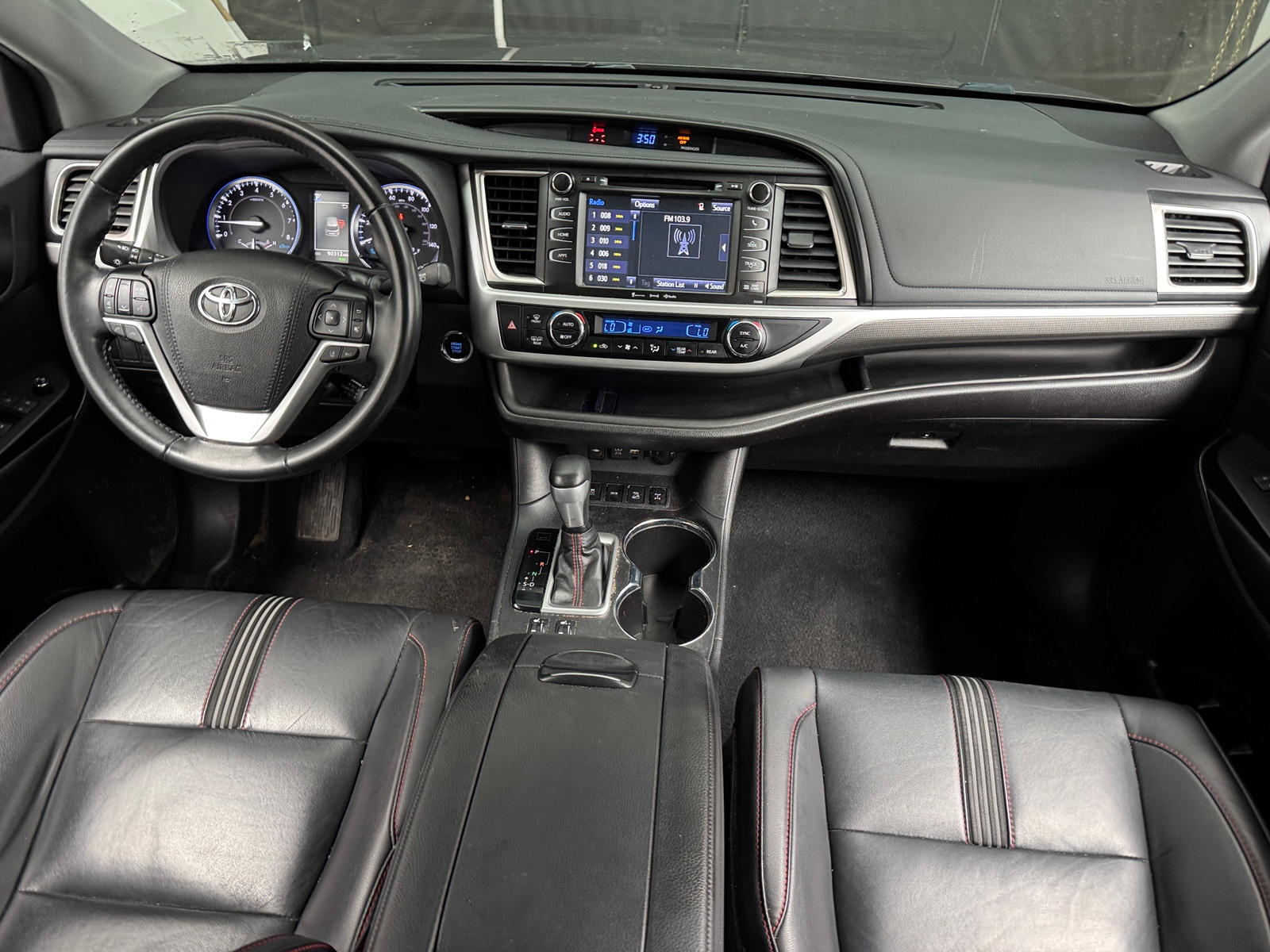 Thumbnail: 2019 Toyota Highlander - 2