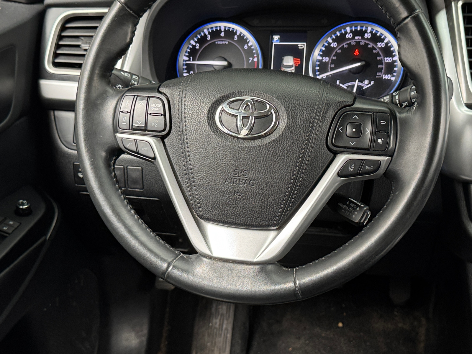 Thumbnail: 2019 Toyota Highlander - 4
