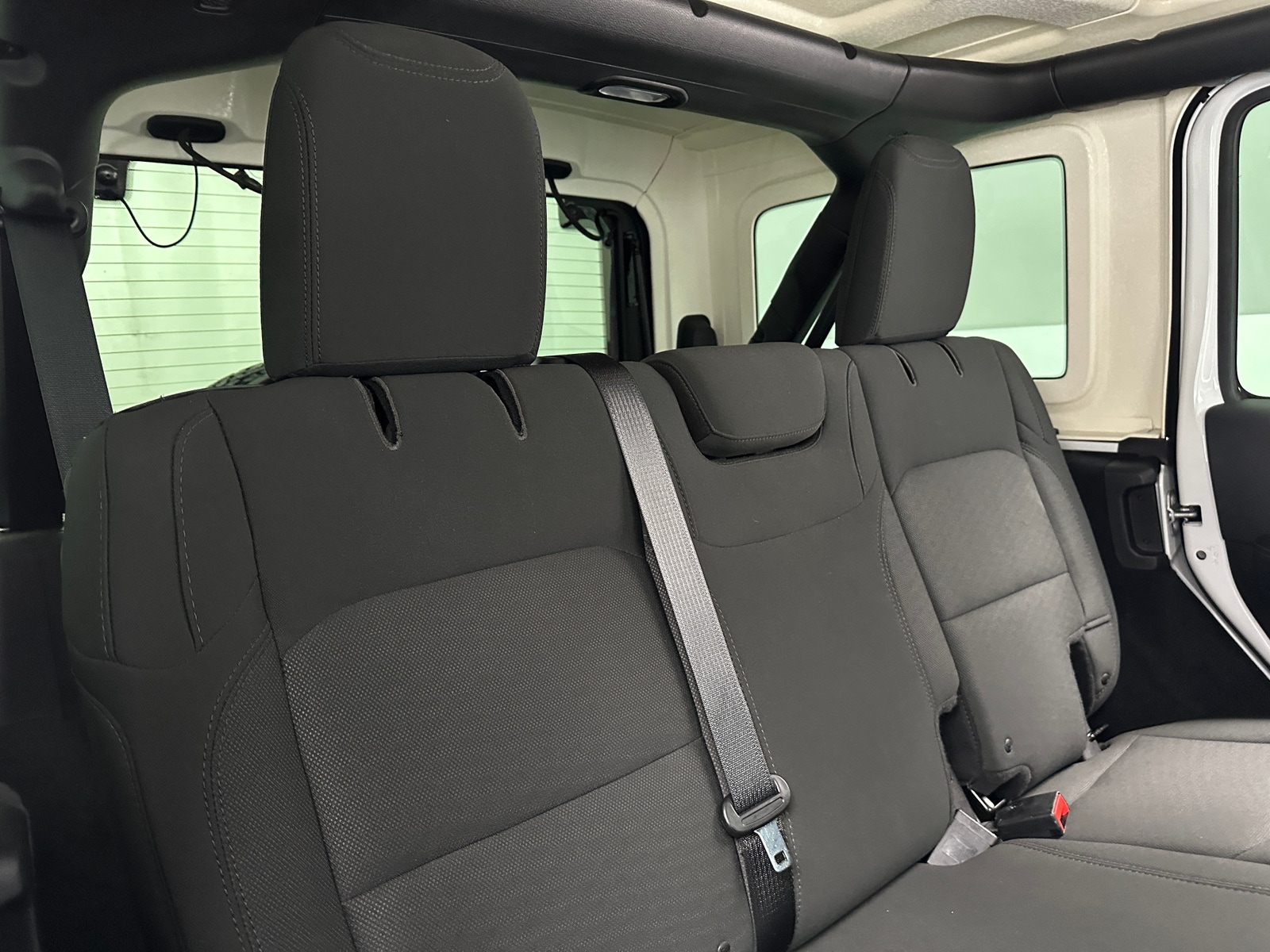 Thumbnail: 2018 Jeep Wrangler - 6