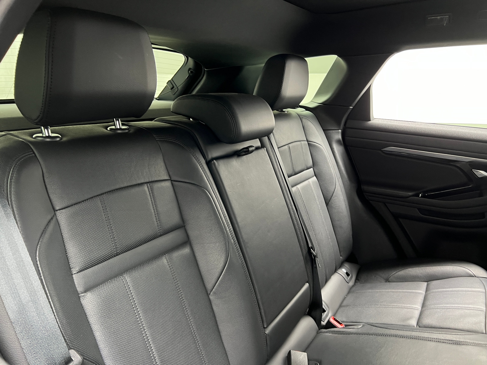 Thumbnail: 2022 Land Rover Range Rover Evoque - 5