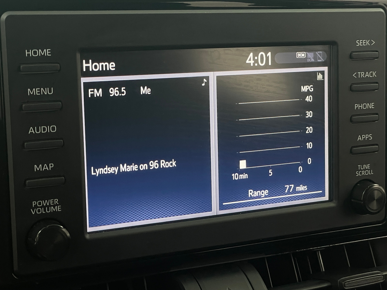 Thumbnail: 2019 Toyota RAV4 - 4