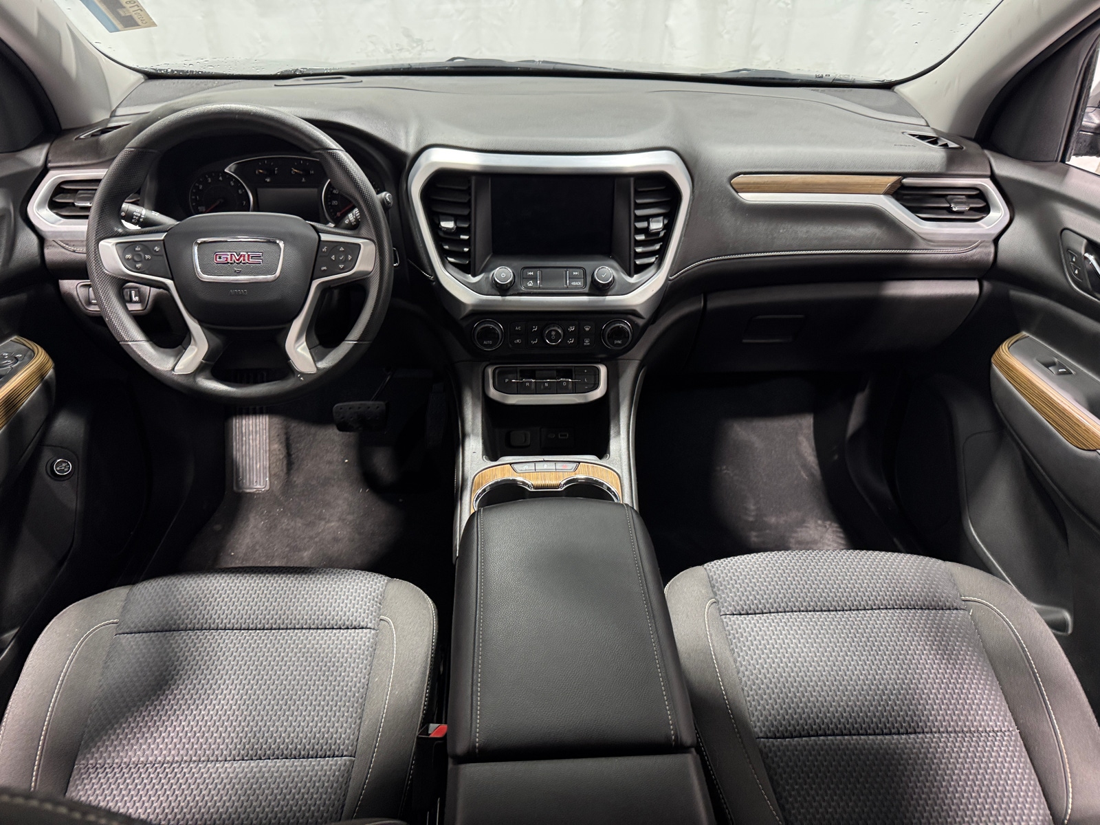 Thumbnail: 2023 GMC Acadia - 3