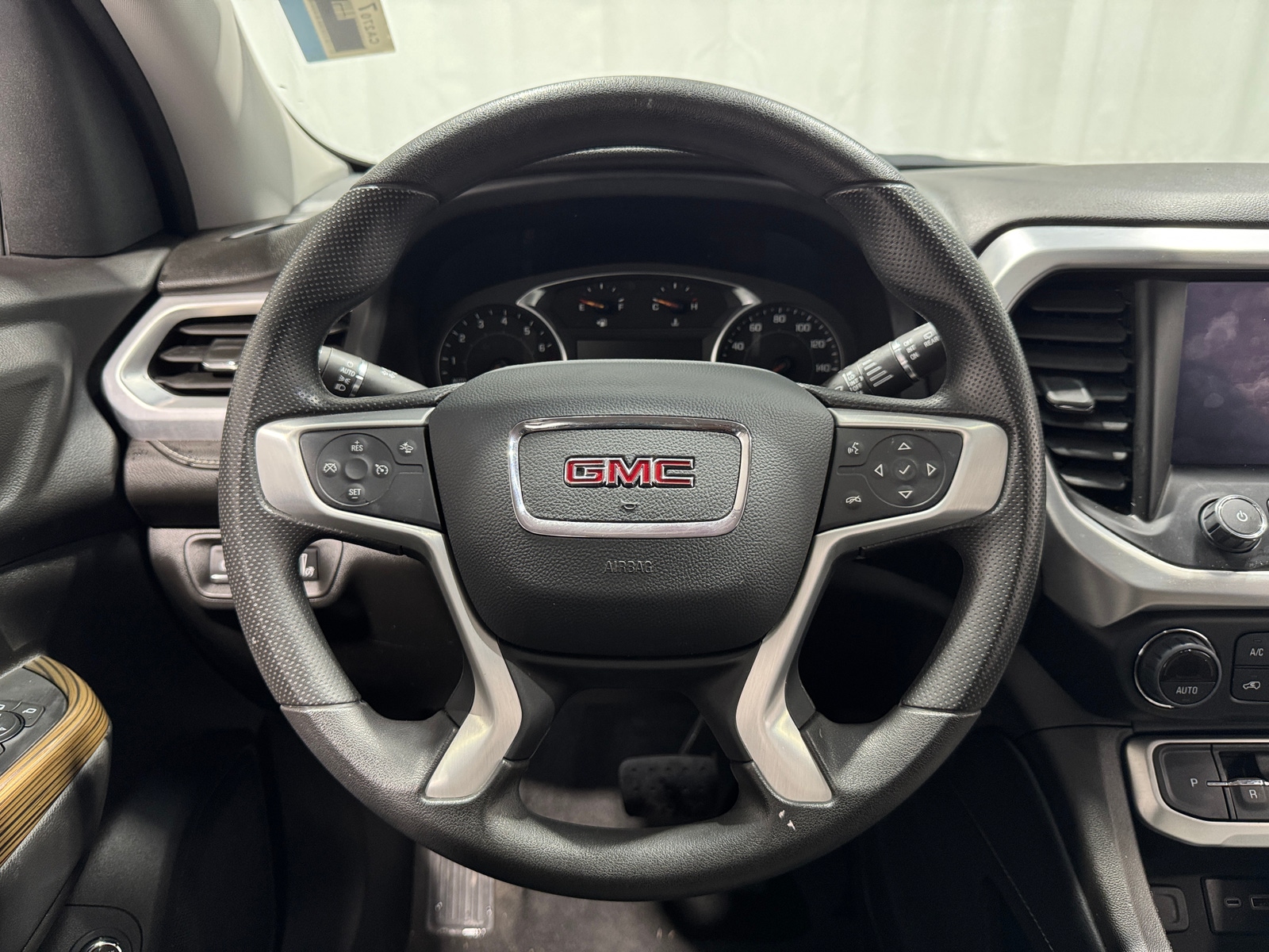 Thumbnail: 2023 GMC Acadia - 5