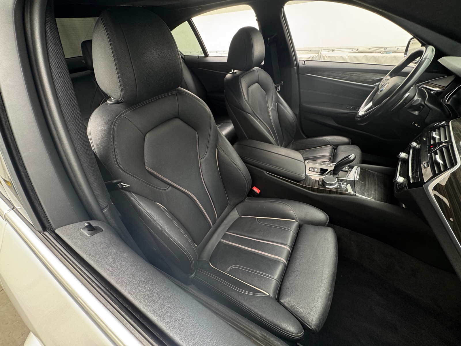 Thumbnail: 2018 BMW 5 Series - 5