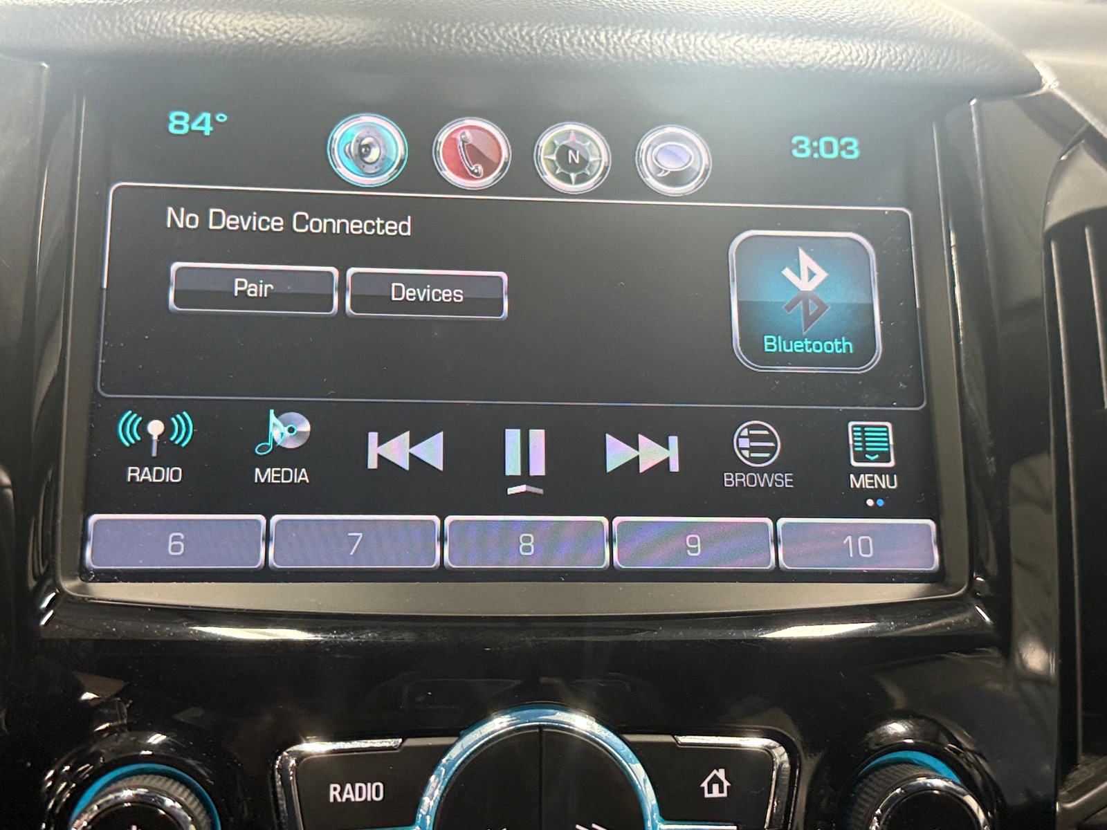 Thumbnail: 2016 Chevrolet Cruze - 3