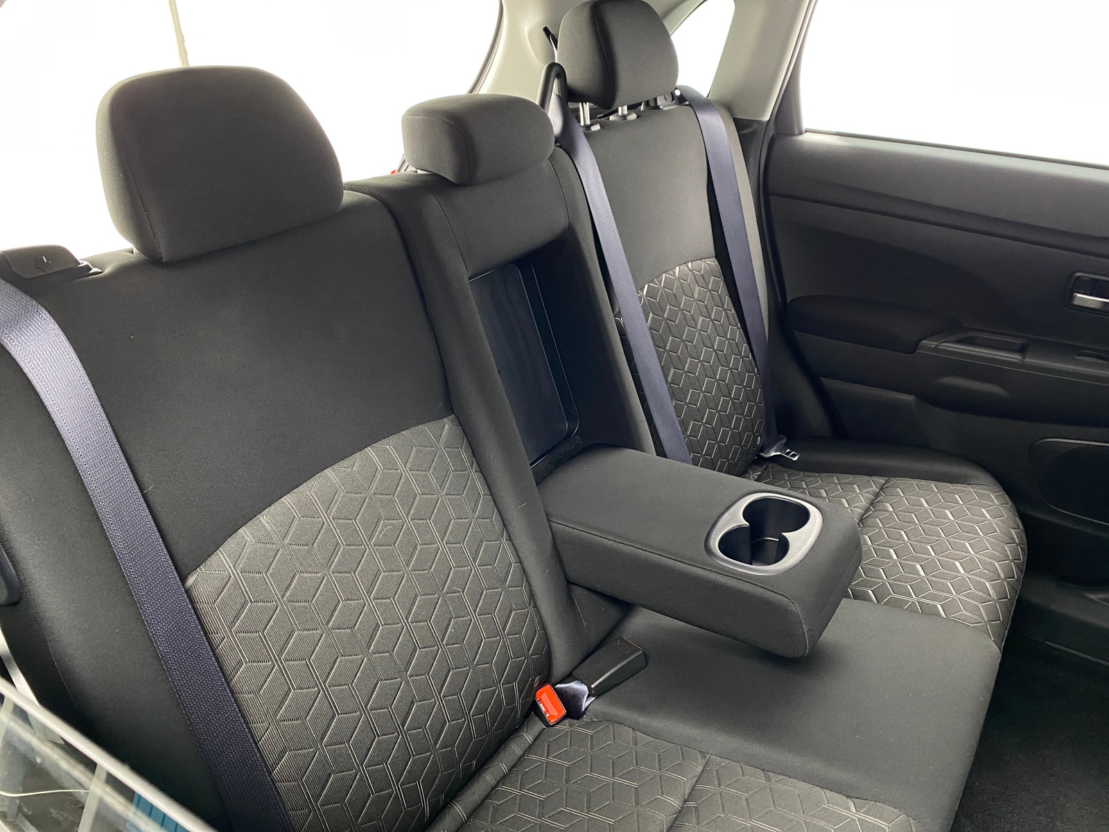 Thumbnail: 2024 Mitsubishi Outlander Sport - 6