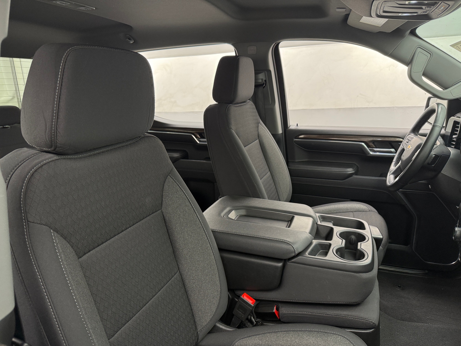 Thumbnail: 2024 Chevrolet Silverado 1500 - 2