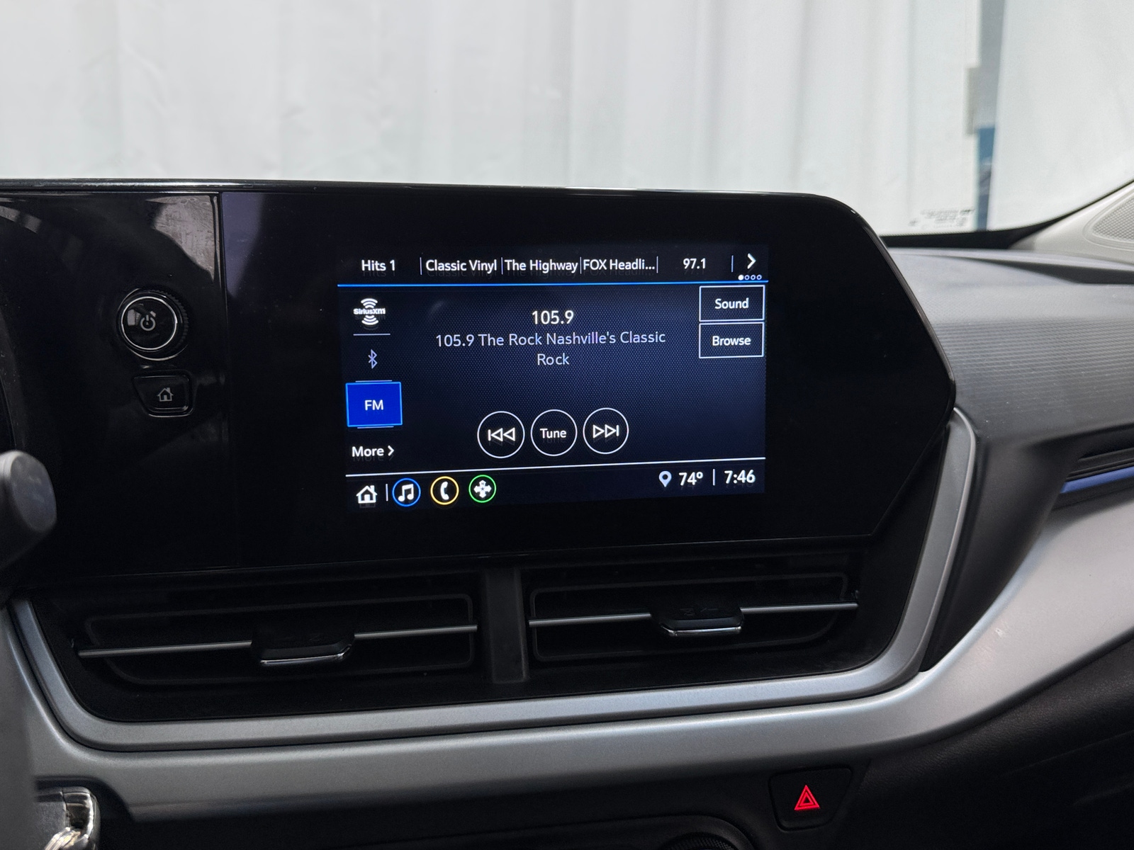Thumbnail: 2025 Chevrolet Trax - 4