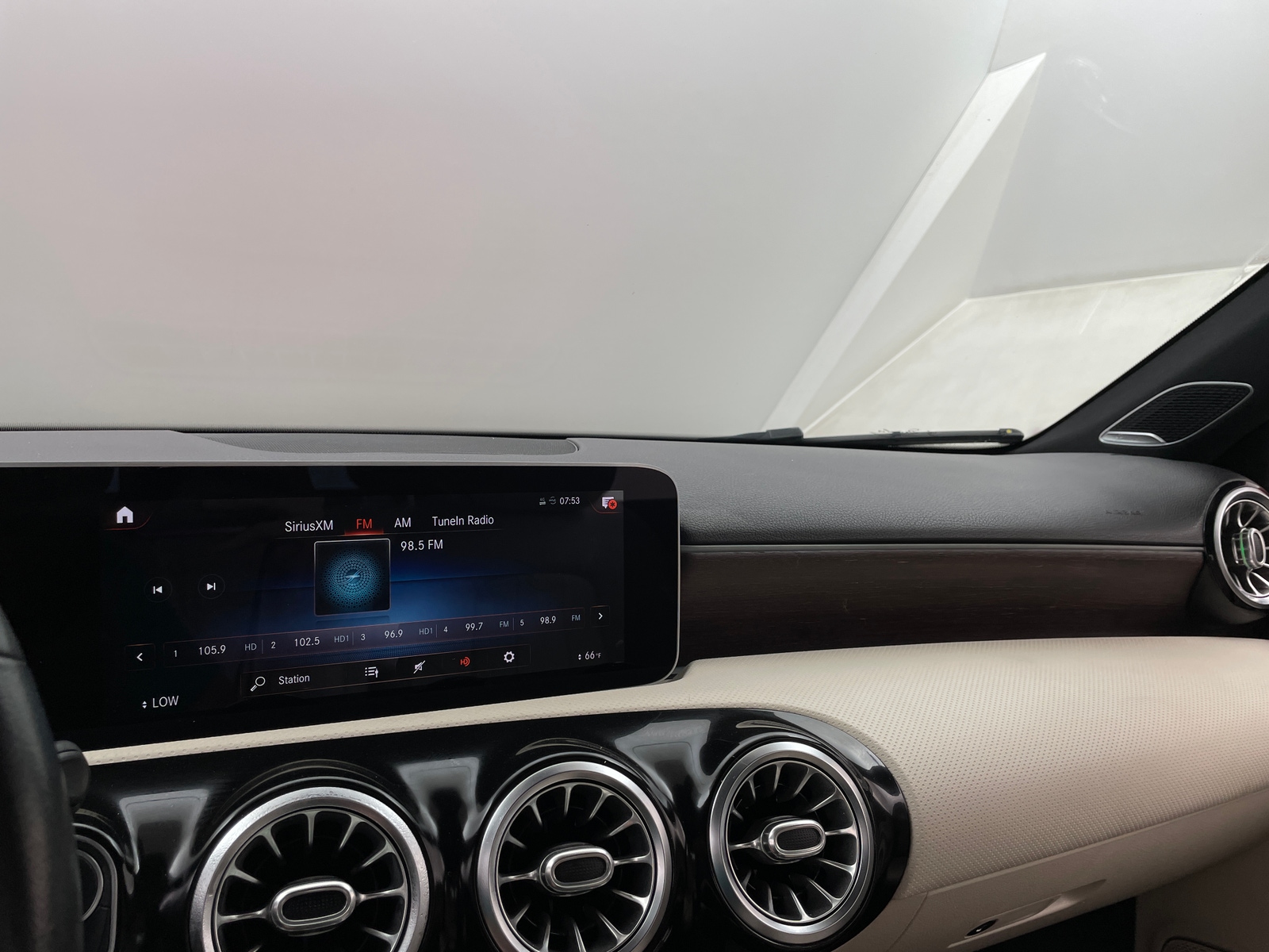 Thumbnail: 2020 Mercedes-Benz A-Class - 3