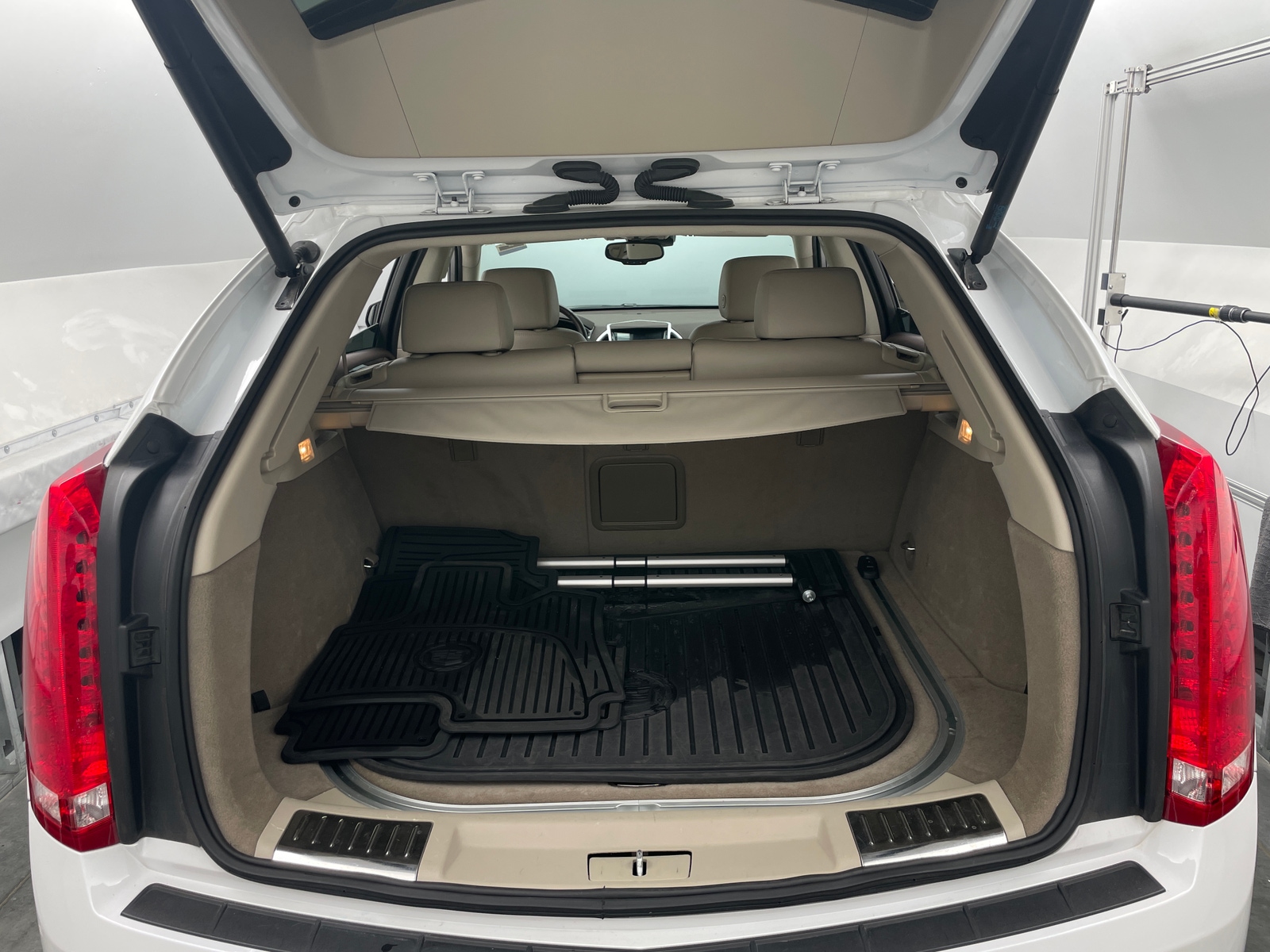 Thumbnail: 2016 Cadillac SRX - 6