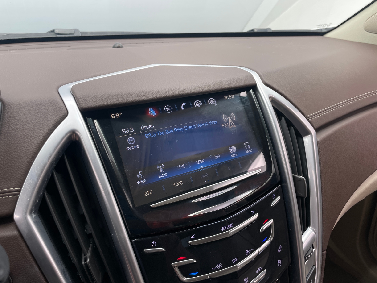 Thumbnail: 2016 Cadillac SRX - 3