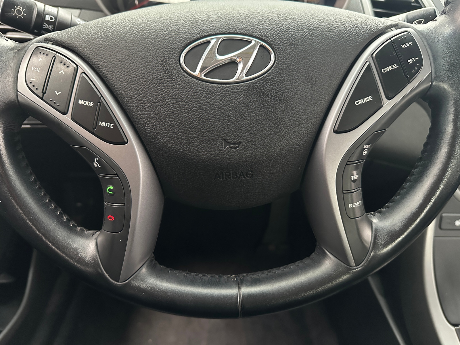 Thumbnail: 2015 Hyundai Elantra - 4