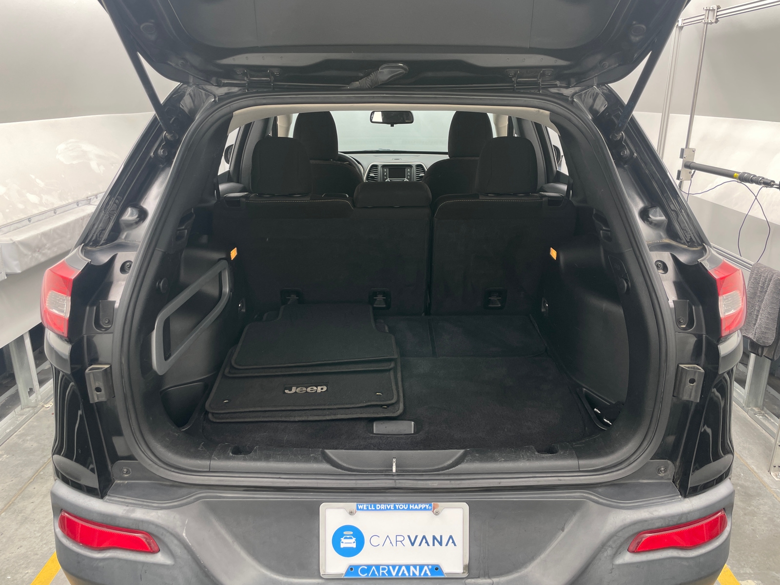 Thumbnail: 2016 Jeep Cherokee - 7