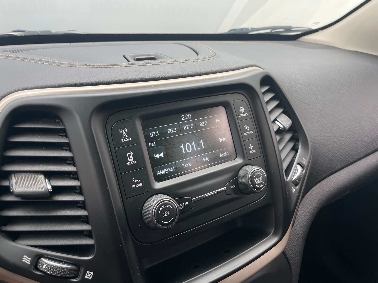 Thumbnail: 2016 Jeep Cherokee - 4