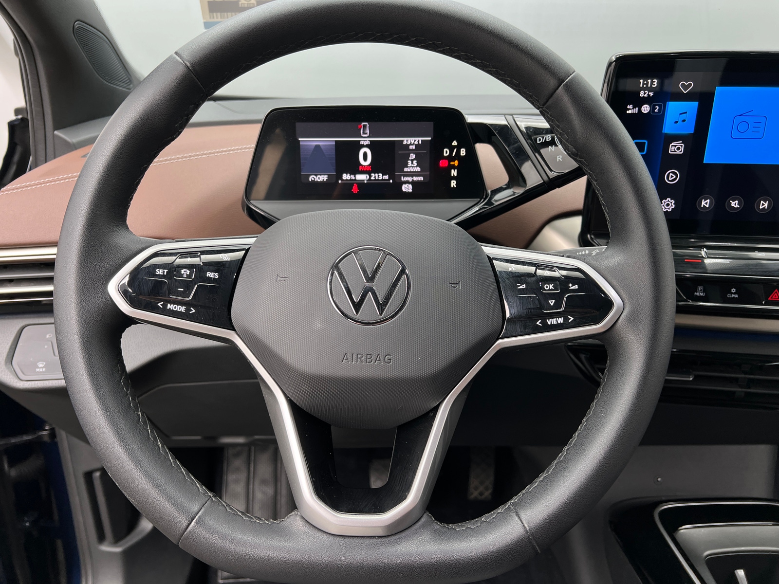 Thumbnail: 2023 Volkswagen ID.4 - 5