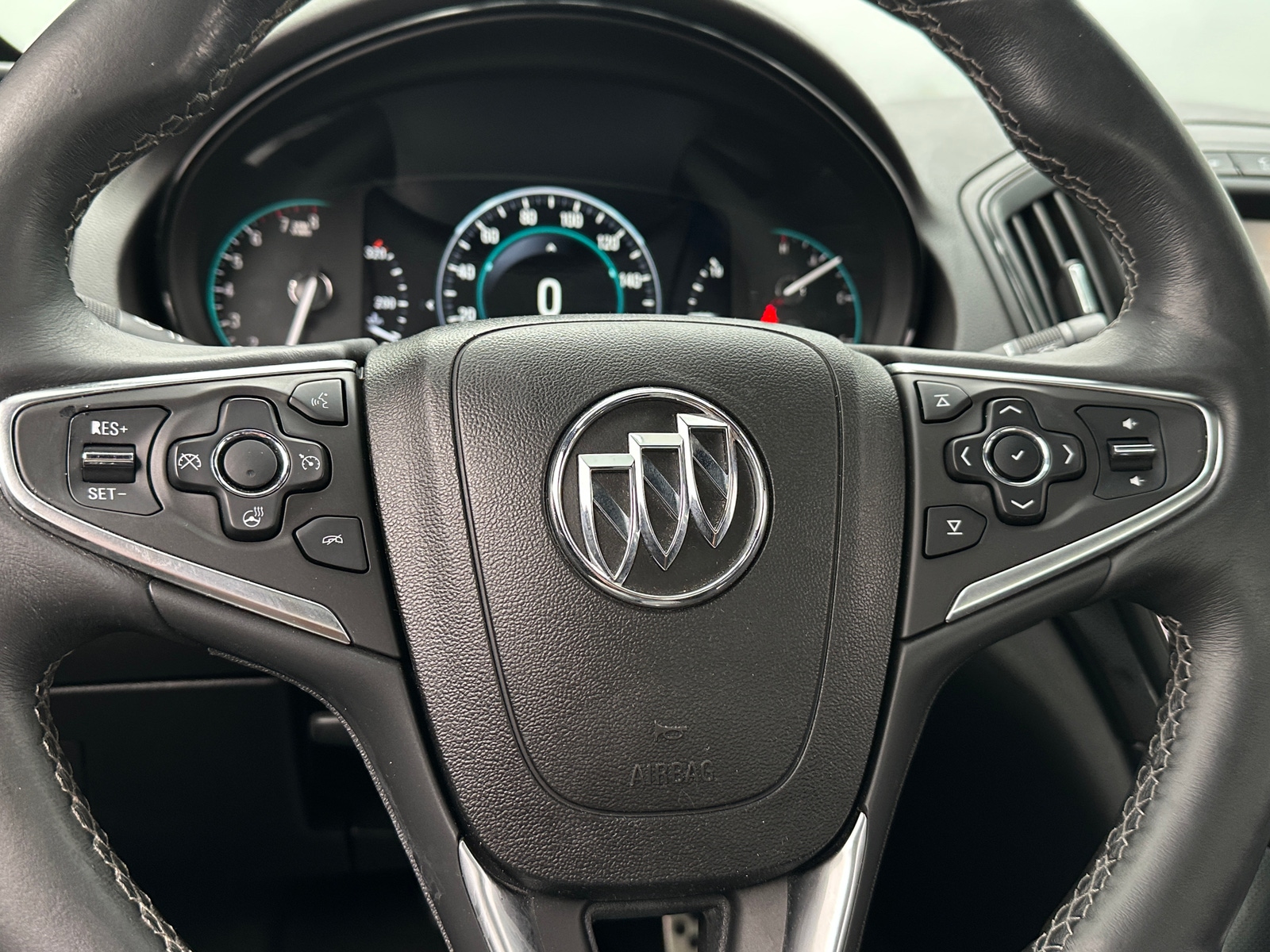 Thumbnail: 2015 Buick Regal - 4