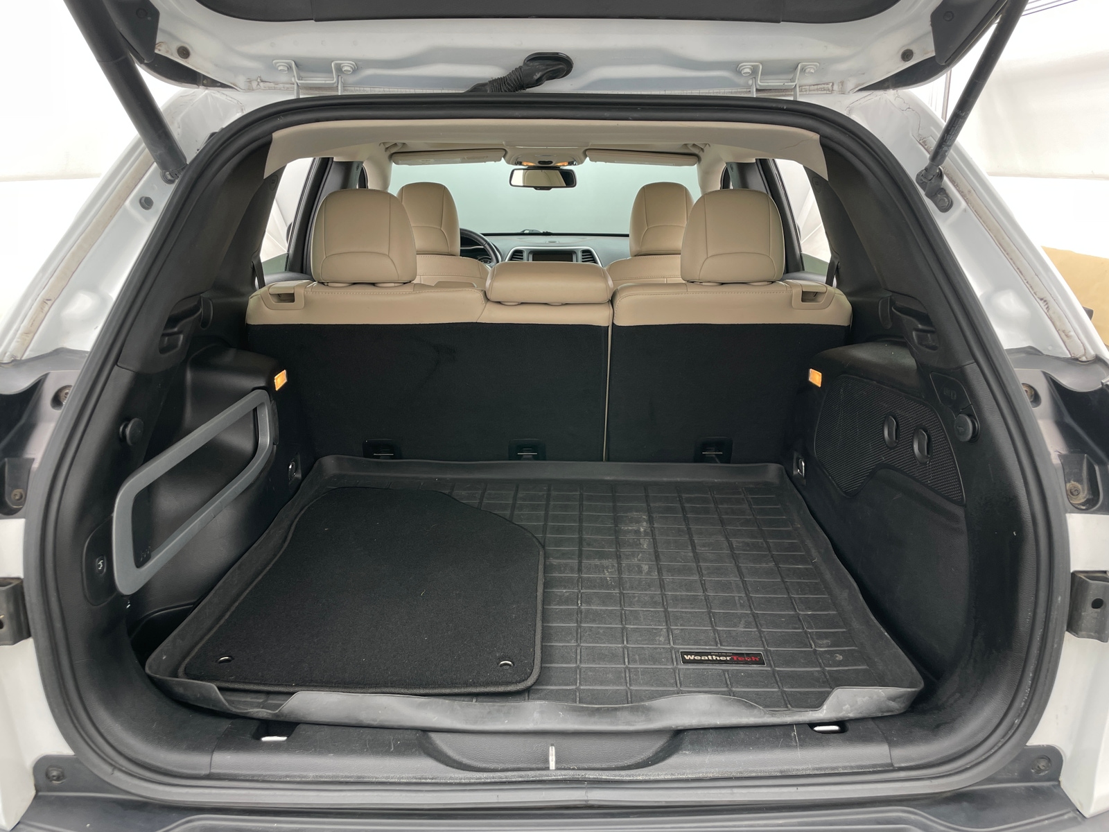 Thumbnail: 2015 Jeep Cherokee - 6