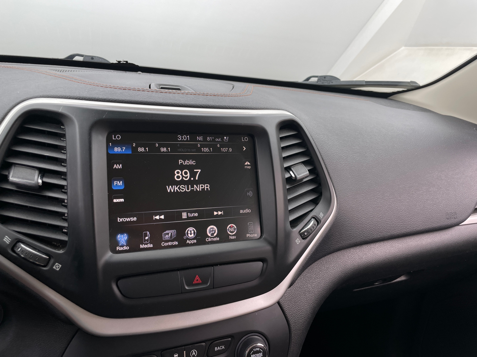Thumbnail: 2015 Jeep Cherokee - 3