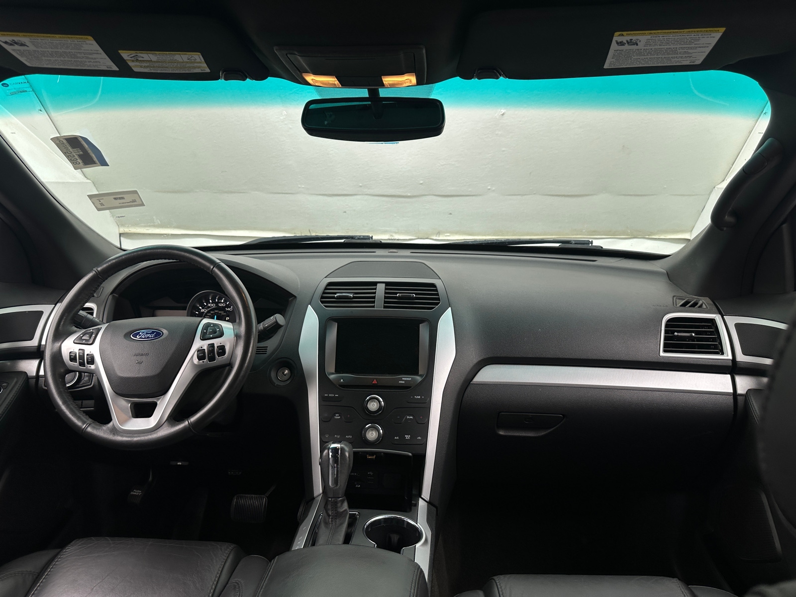 Thumbnail: 2015 Ford Explorer - 3