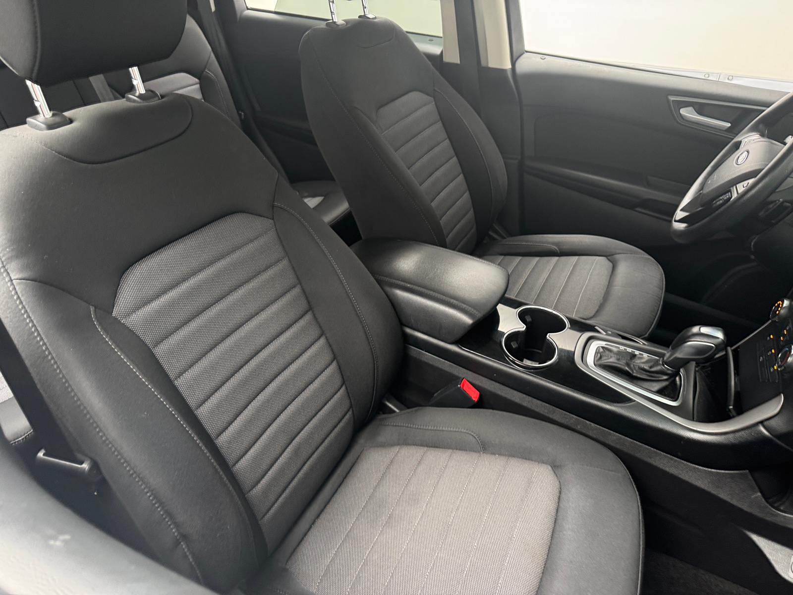 Thumbnail: 2016 Ford Edge - 2